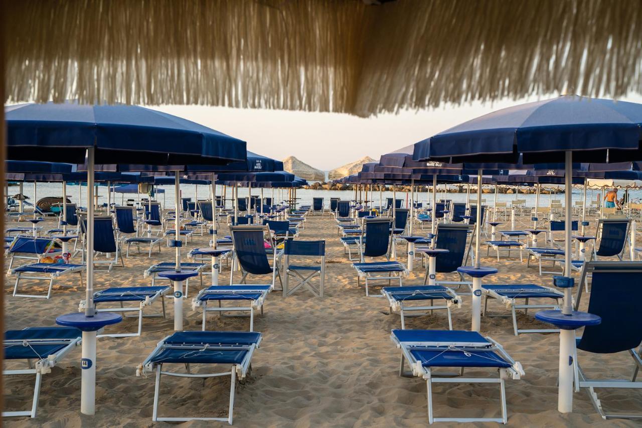 Hotel Mare Blu 滨海弗兰卡维拉 外观 照片